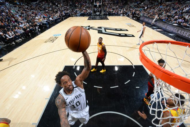 开云体育官网-马刺鏖战山东队，戈贝尔高光表现